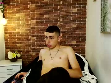 [03-11-23] waylonaxe record private show from Chaturbate