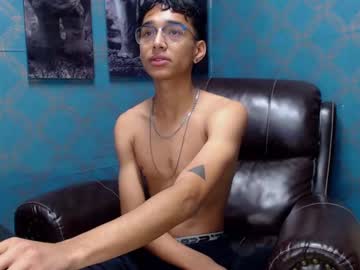 [20-05-22] charlieh_russo premium show video from Chaturbate.com
