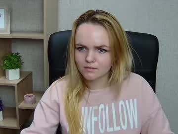 [12-01-24] kseniahopes public show video from Chaturbate