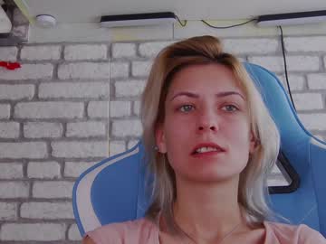 [28-12-23] karoline121 public show from Chaturbate