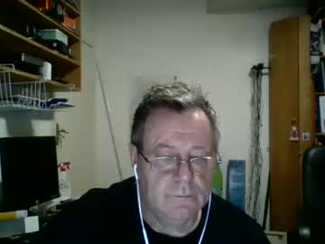 [11-04-22] brikond record public webcam video from Chaturbate