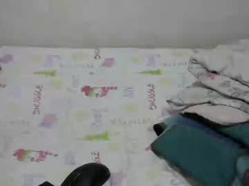 [14-07-22] beibby_gal record video with dildo