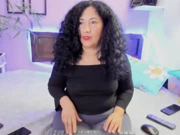 [01-03-24] kitty_lulu69 record private show video from Chaturbate