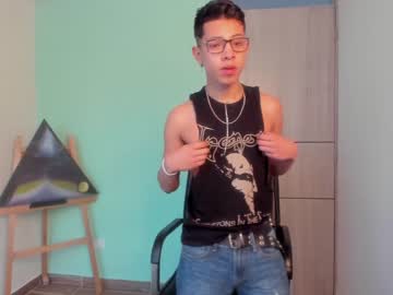 [17-01-23] wyatt_5 private show video from Chaturbate