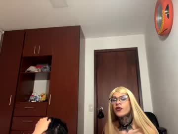 [14-08-23] mell_and_jero public webcam video from Chaturbate