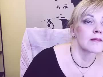 [08-10-22] aliana_lady premium show video from Chaturbate.com