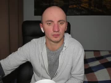 [23-10-22] bald_brawler toying record