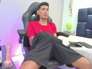 [06-10-23] mike_stiven_ public show from Chaturbate