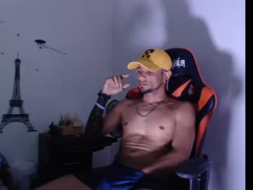 [28-05-22] horny_blacklatinboy show with cum from Chaturbate