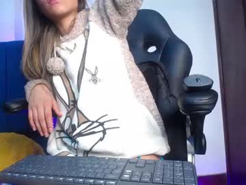 [09-11-23] bella_wellss webcam