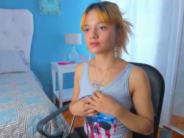 [25-09-23] sweet__kitty09 public show video from Chaturbate