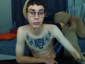 [25-09-22] foxxtyler cam show from Chaturbate.com