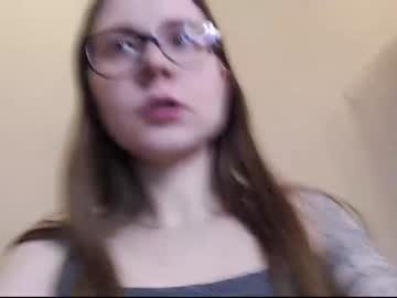 [04-11-22] jessy_yng cam video from Chaturbate