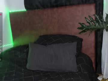 [18-07-22] paisa_sweetpeach record video with toys from Chaturbate