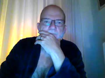 [16-11-24] beardman916444 public show from Chaturbate