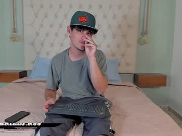 [22-06-23] gabrieljr99 chaturbate video with toys