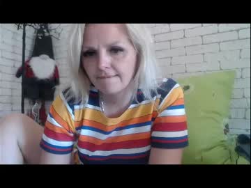 [23-07-22] angel_girllovemy video with toys