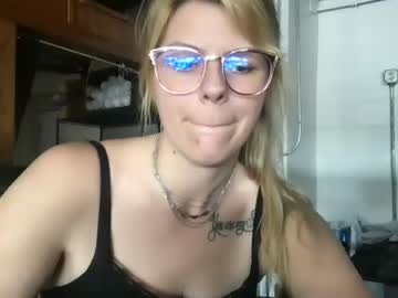 [17-08-22] xoxovicbaby cam show from Chaturbate