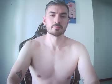 [01-02-24] esequielez record video with toys from Chaturbate