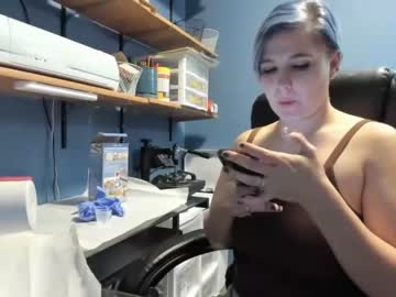 [02-05-23] blowinbubbles69 webcam video from Chaturbate