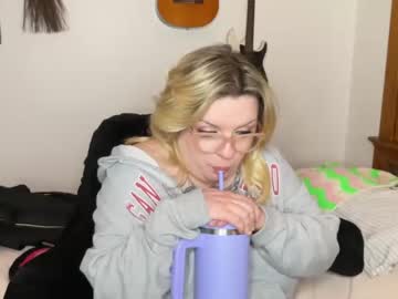 [06-03-24] bigtiddygoddess show with cum from Chaturbate