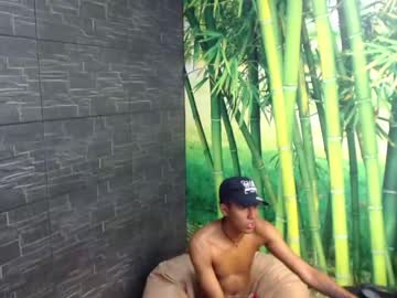 [05-05-22] passionboy__ public webcam video from Chaturbate
