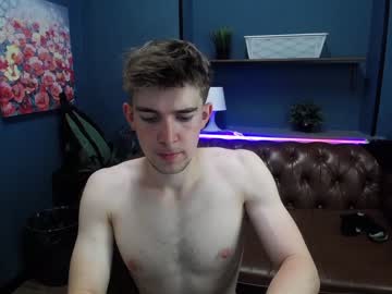 [18-08-22] mr335_razor video from Chaturbate.com