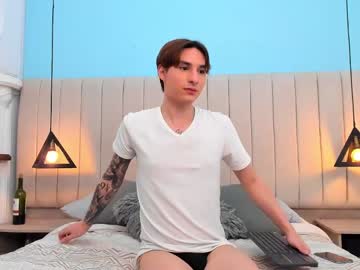 [24-08-23] juancruz__ public show from Chaturbate