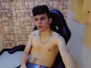 [14-02-23] christiansmiths public show from Chaturbate