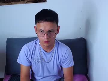 [20-08-23] maximiliano2025 private show from Chaturbate