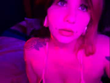 [10-11-23] baddiemaddieangel record video with dildo from Chaturbate