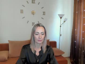 [05-01-25] julia__cherry_ cam show from Chaturbate