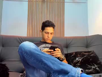 [13-12-22] dusan__ public show from Chaturbate