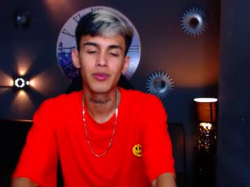 [24-01-23] thiago_hard chaturbate dildo