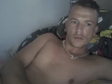 [14-08-22] xxkevink public webcam from Chaturbate.com