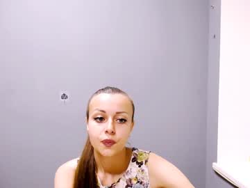 [13-06-22] modest_lili webcam show