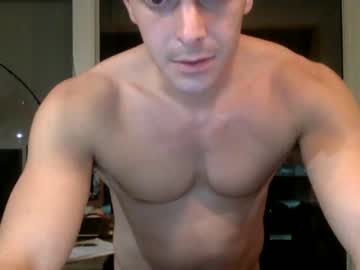 [04-01-23] moose_1990 record public show video from Chaturbate.com