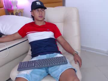 [18-10-22] danielschulz record video from Chaturbate.com