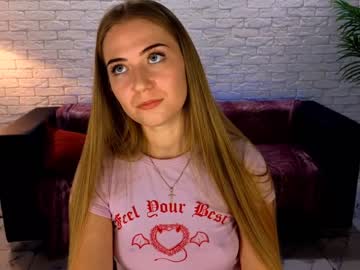 [13-10-23] adelyna_bird record public webcam video