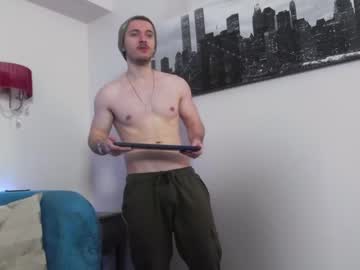 [05-11-22] henrimadden20 public webcam from Chaturbate