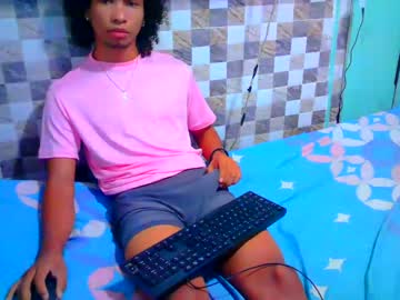 [27-11-22] boy_sexy21 record public show from Chaturbate