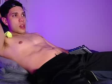 [12-12-22] alan_snow record public webcam video from Chaturbate