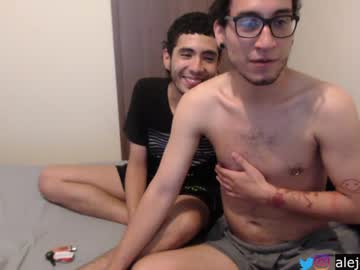 [07-01-23] alejof33 public show from Chaturbate