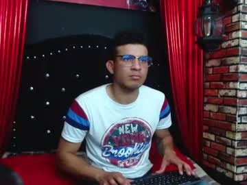 [12-06-22] melean_ares chaturbate public show