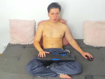 [14-06-22] wolker_allan chaturbate toying record