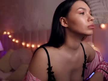 [22-02-22] sofiacurie public show from Chaturbate.com