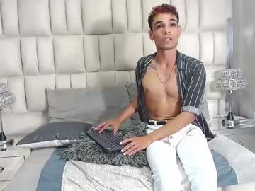 [27-07-23] daniels_collins_ public show from Chaturbate