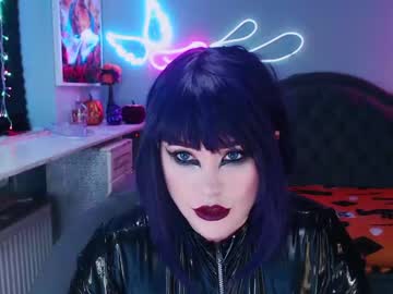 [22-10-23] wickedxqueen show with toys from Chaturbate