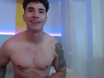[24-10-22] andrewwpiercee private sex video from Chaturbate.com
