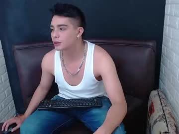 [17-03-22] dereck_swet video with dildo from Chaturbate